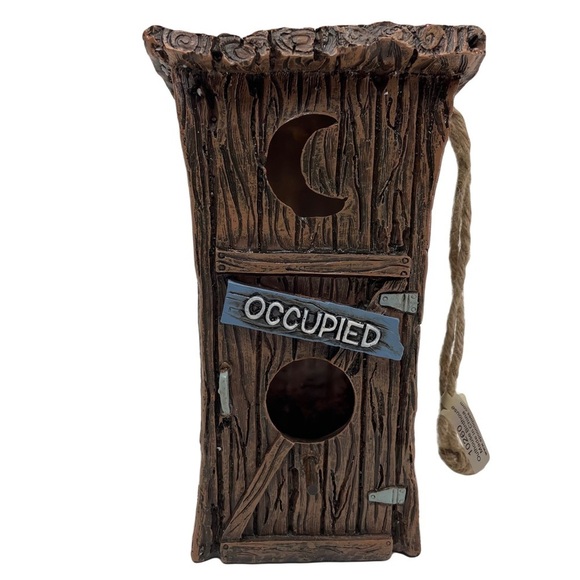 Bird House Occupied Outhouse - Picture 2 of 11